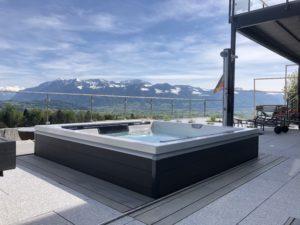 Begehbare Abdeckung automatisch Schwimmspa und Whirlpool RRv Amriswil