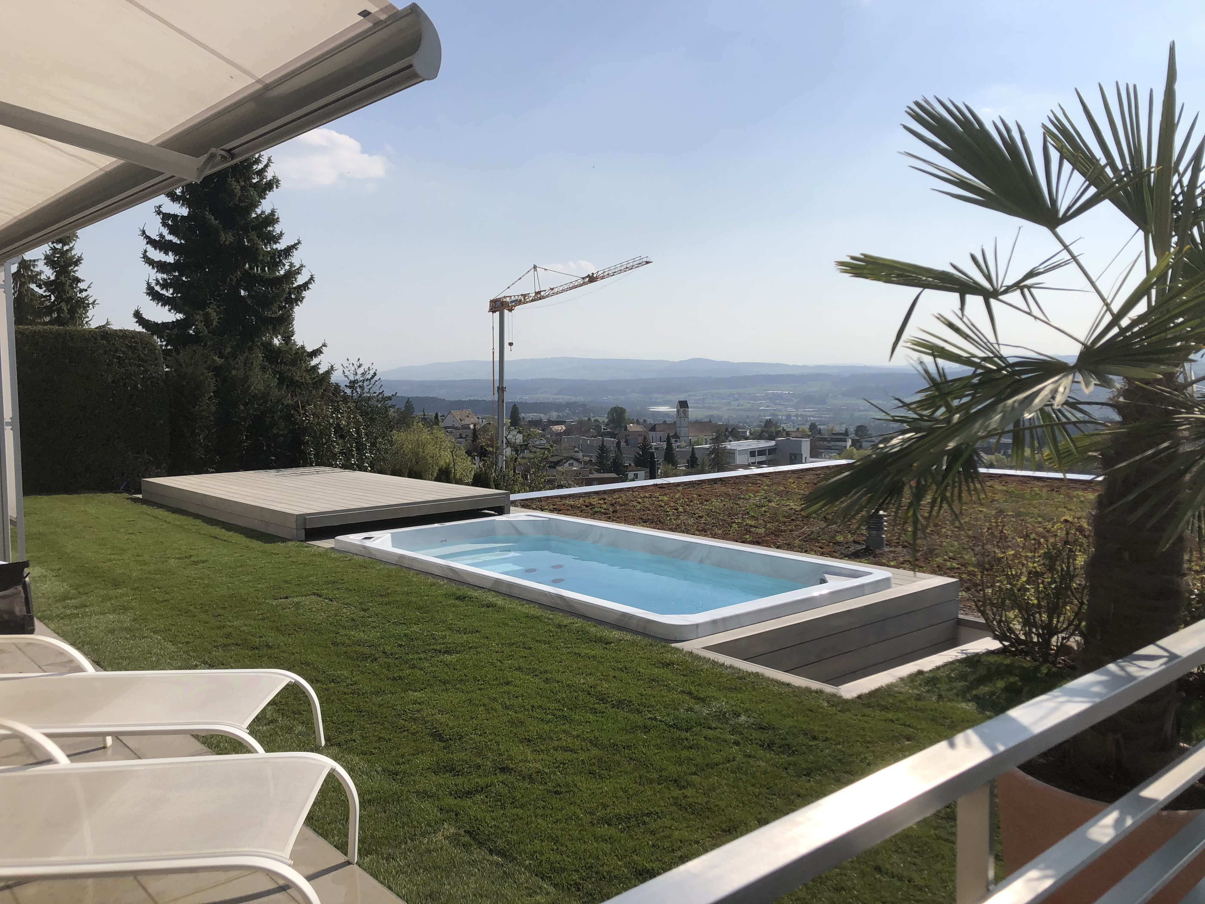 Schwimmspa Pool Abdeckung Rolldeck RRV Einbau